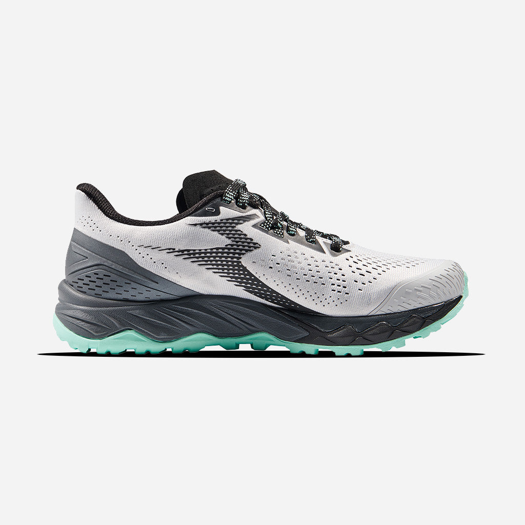 361-YUSHAN 3: Oyster Mushroom/Black - 361 Degrees