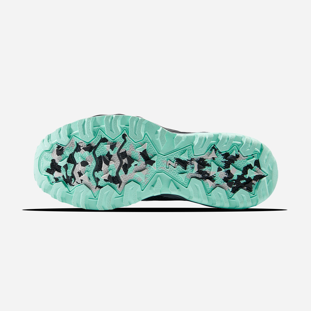 361-YUSHAN 3: Oyster Mushroom/Black - 361 Degrees
