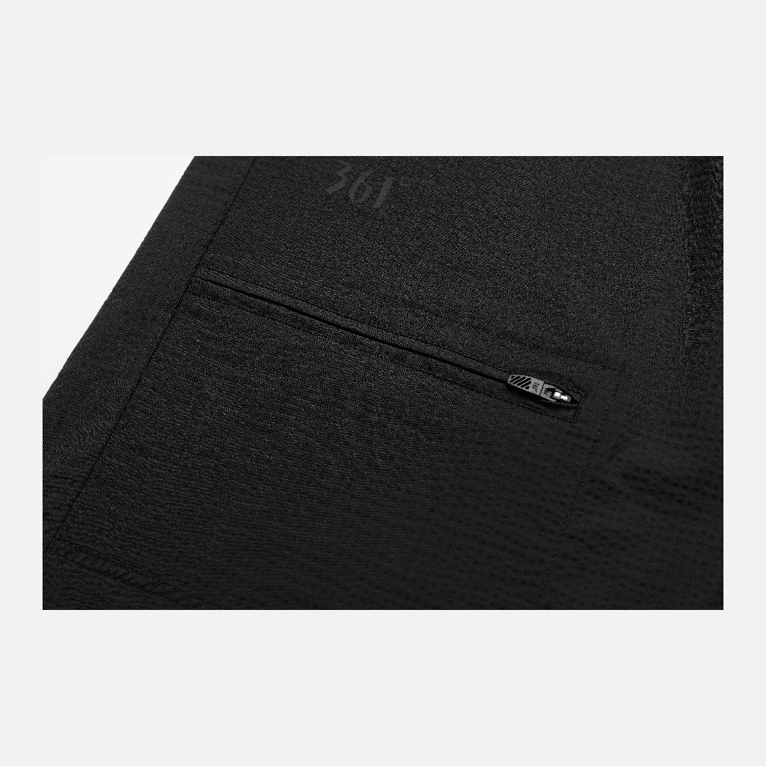 MEN'S Nikola Jokić - Logo Shorts : Black - 361 Degrees